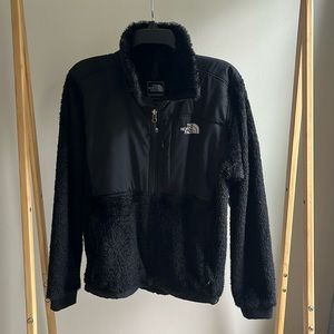 SOLD/The North Face Women’s Jacket Summit Series Black Full Zip